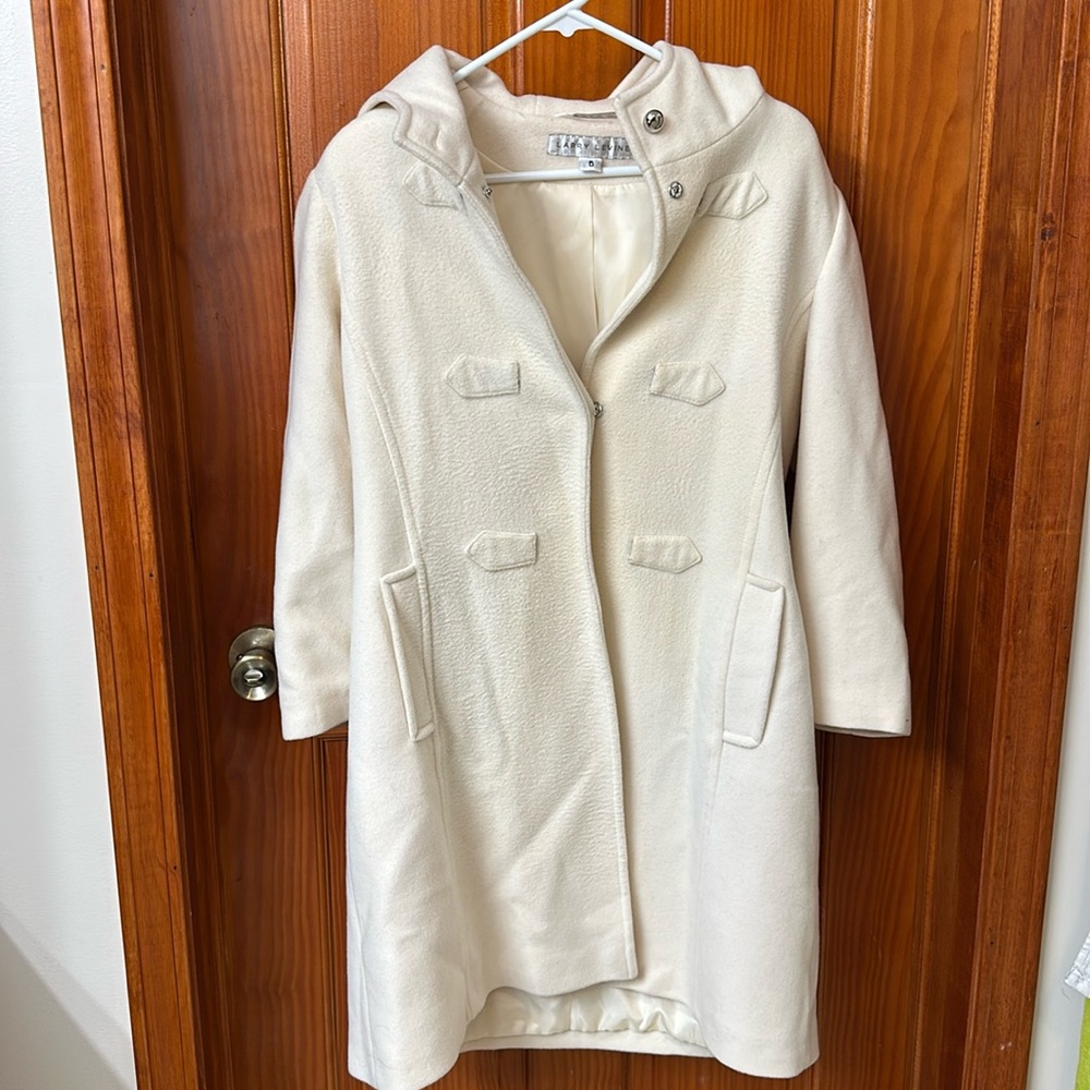 Larry Levine wool size 6 cream overcoat vintage double breasted